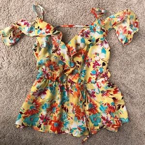 Lily White super cute top S